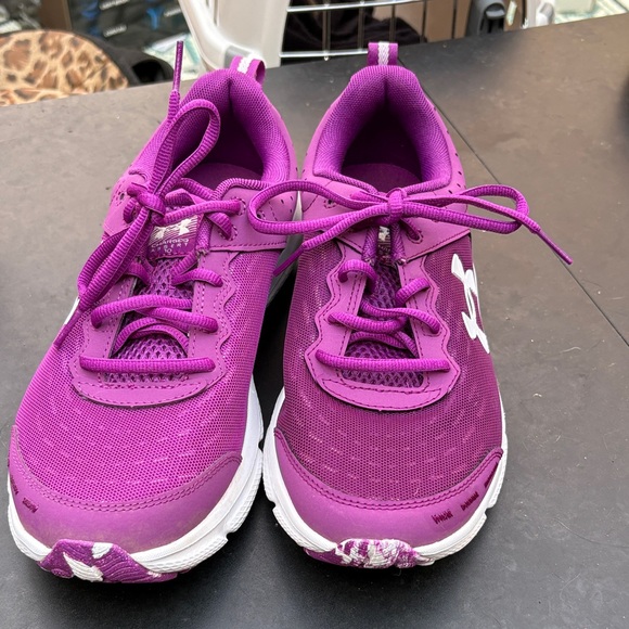 Under Armour Shoes - Under Armour Bright Purple Lightweight Running Shoes